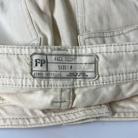 Free People Distressed Mountaineer Jeans Cream Size 4 - Picture 5 of 6